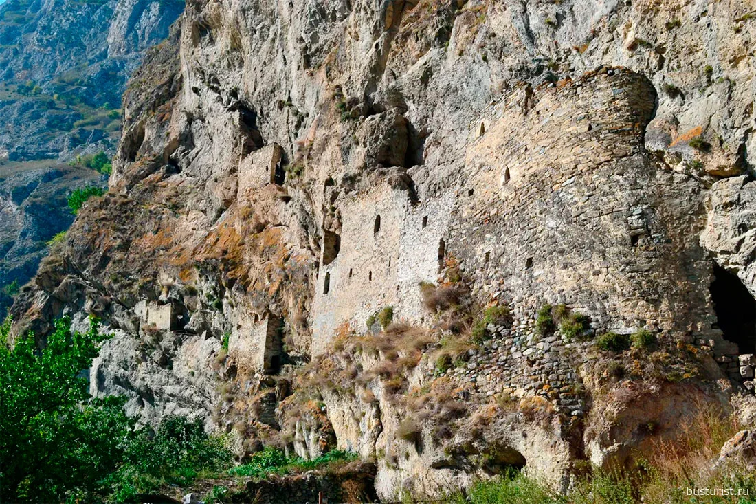 Дзивгисская скальная крепость